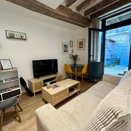 La Cour Chartraine - Cosy Appartement Avec Cour Exterieur A בלואה מראה חיצוני תמונה